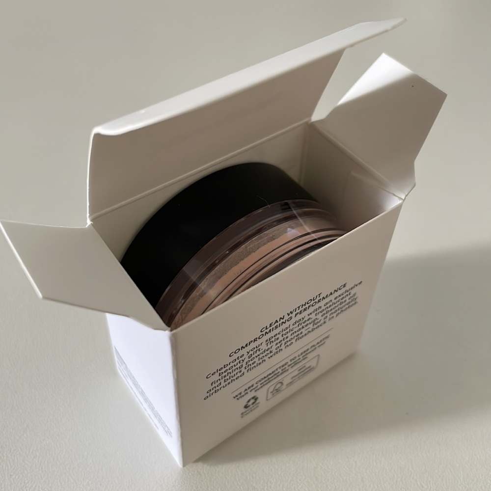 bareMinerals Mini Mineral Veil Setting Powder - Picture 4 of 8